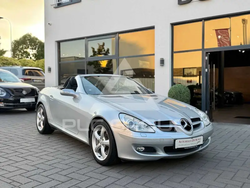 2005 Mercedes Benz SLK 350