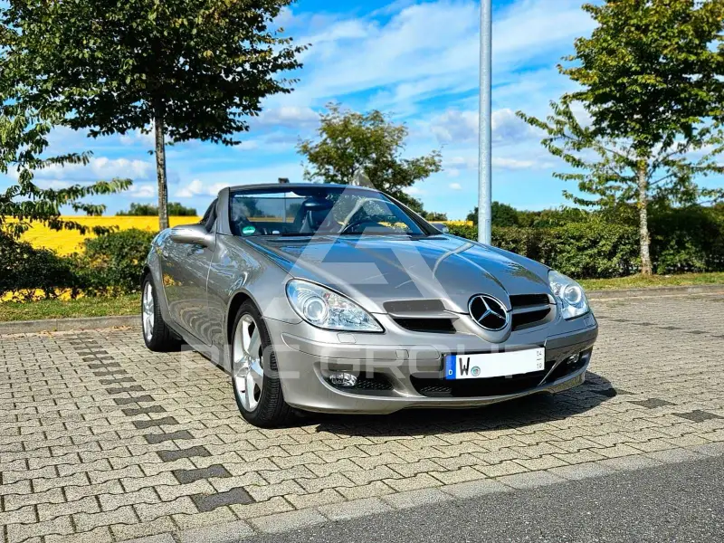 2005 Mercedes Benz SLK 350