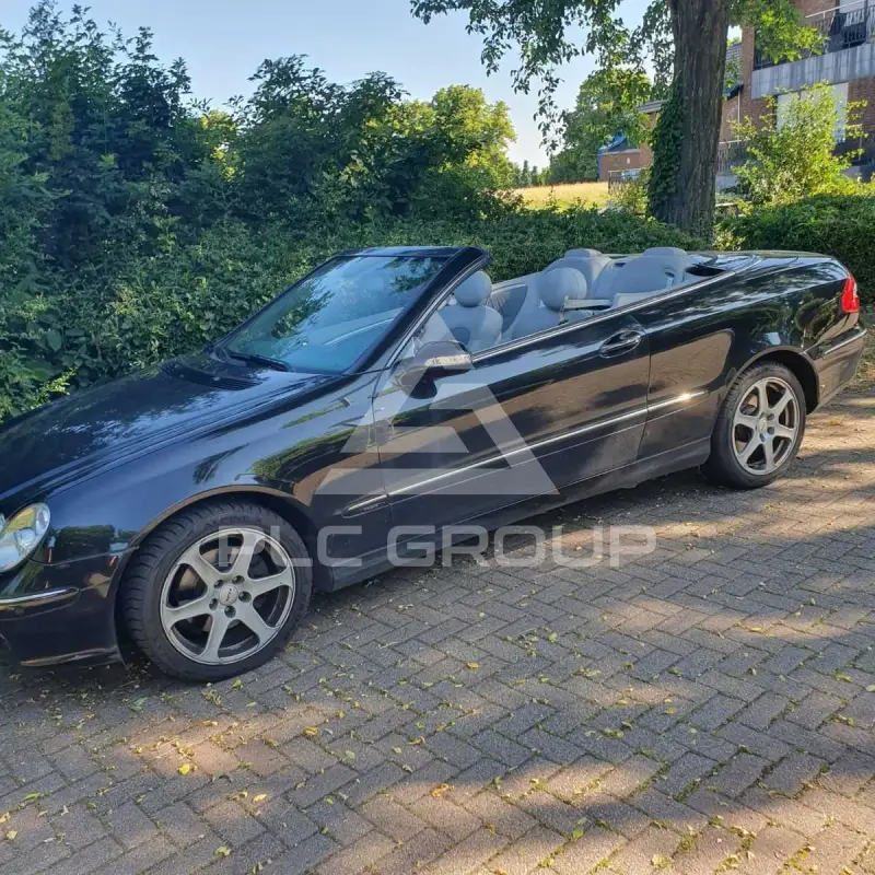 2005 Mercedes Benz CLK 320