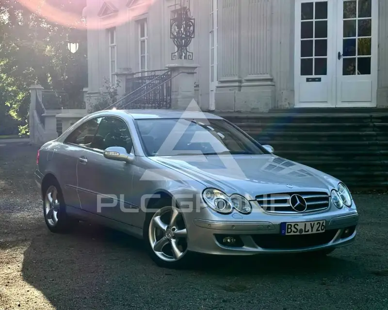2005 Mercedes Benz CLK 320
