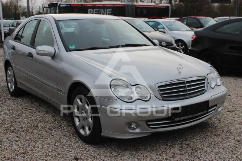 2005 Mercedes Benz C 220