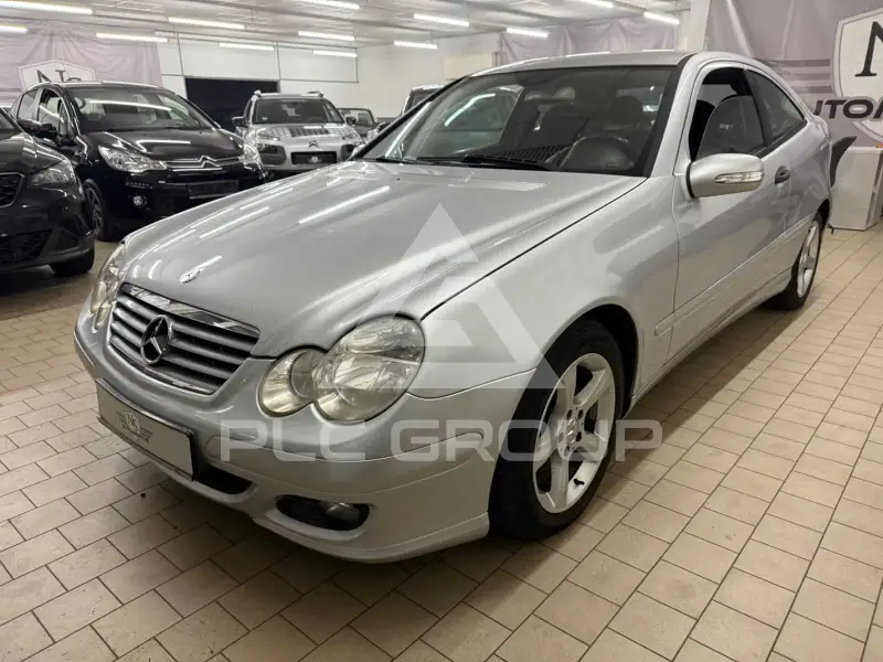 2005 Mercedes Benz C 220