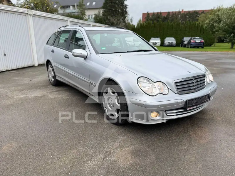 2005 Mercedes Benz C 220