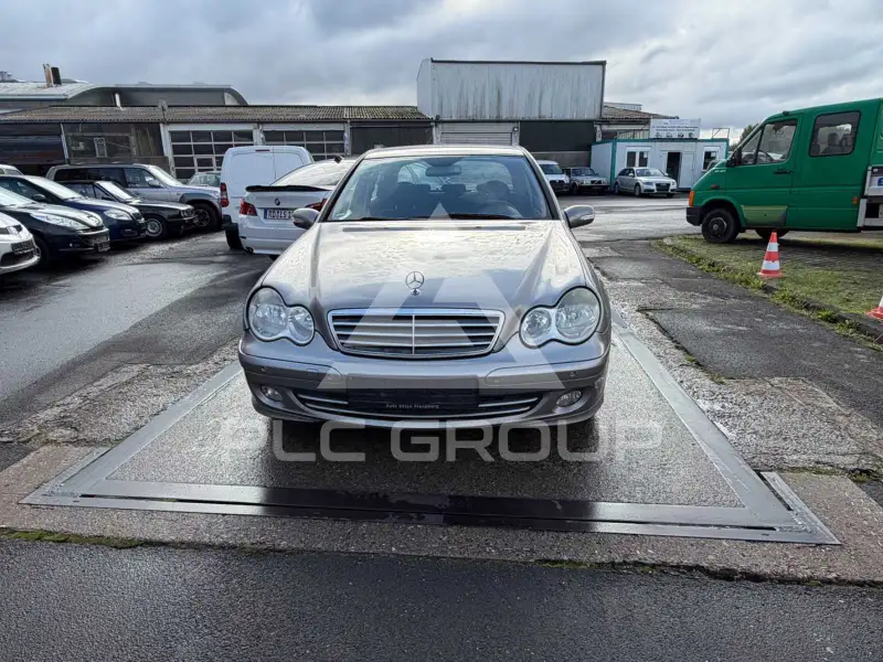 2005 Mercedes Benz C 220