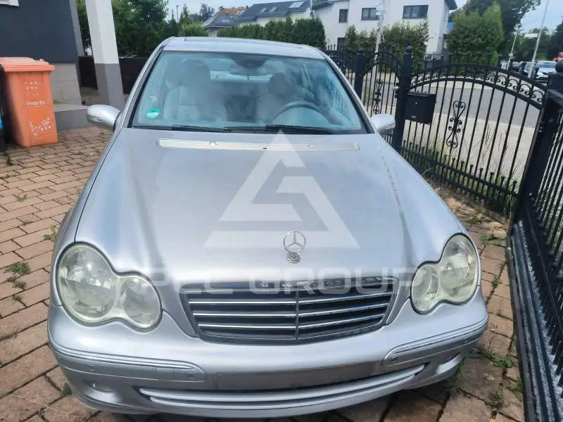 2005 Mercedes Benz C 220