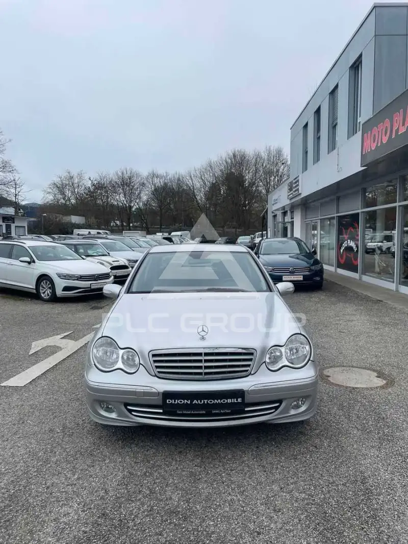 2005 Mercedes Benz C 220