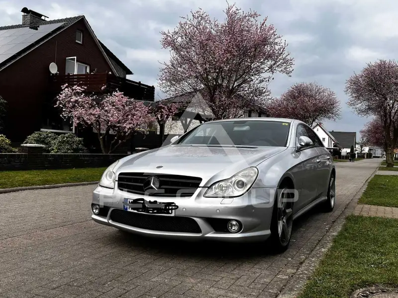 2005 Mercedes Benz CLS 500