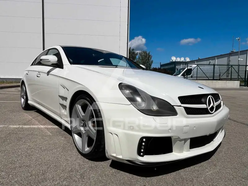 2005 Mercedes Benz CLS 500