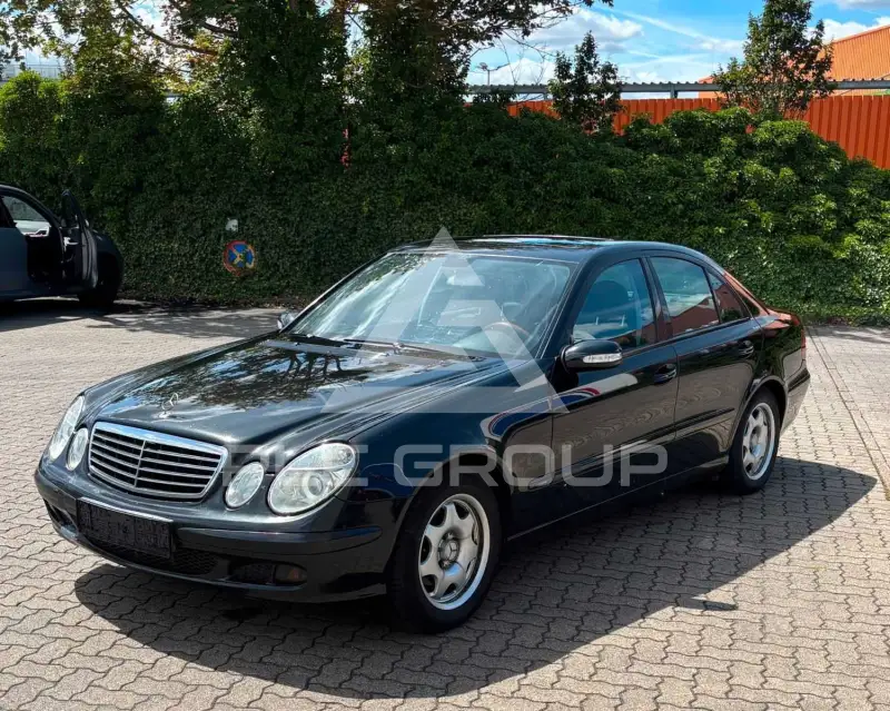 2005 Mercedes Benz E 200