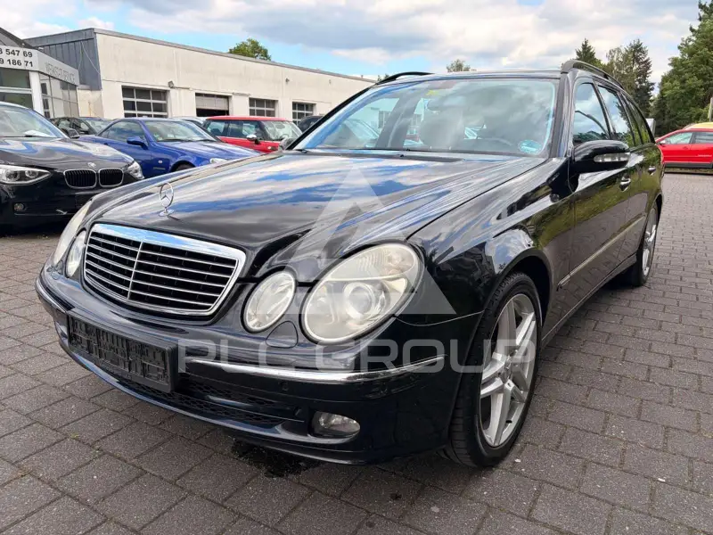 2005 Mercedes Benz E 200