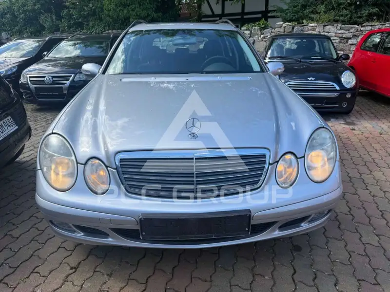 2005 Mercedes Benz E 200