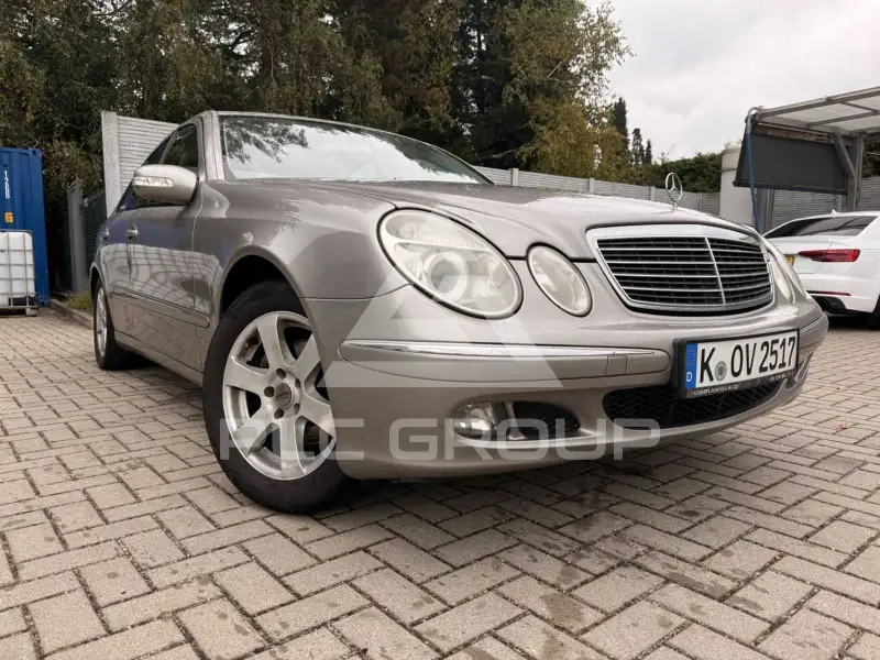 2005 Mercedes Benz E 200