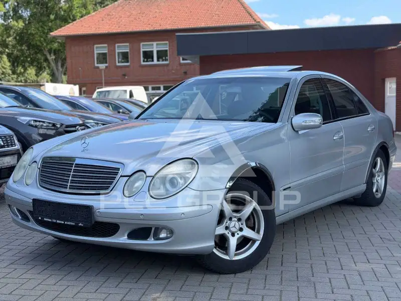 2005 Mercedes Benz E 200