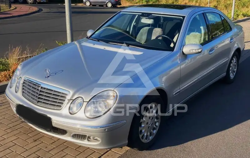 2005 Mercedes Benz E 200
