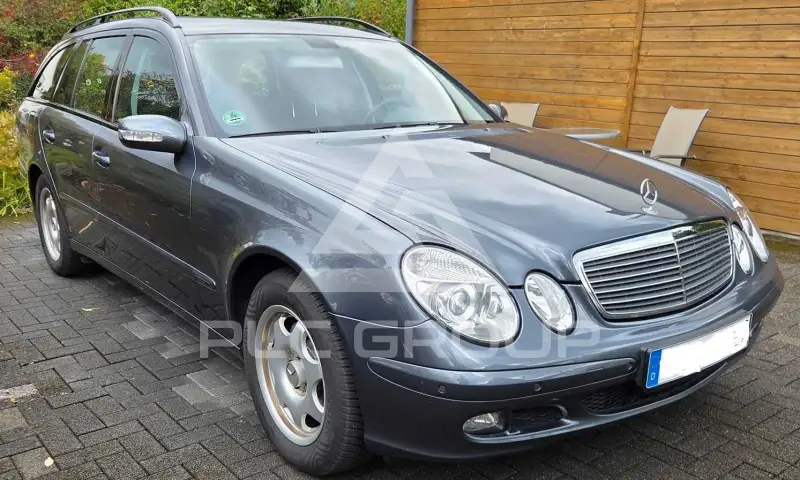 2005 Mercedes Benz E 200