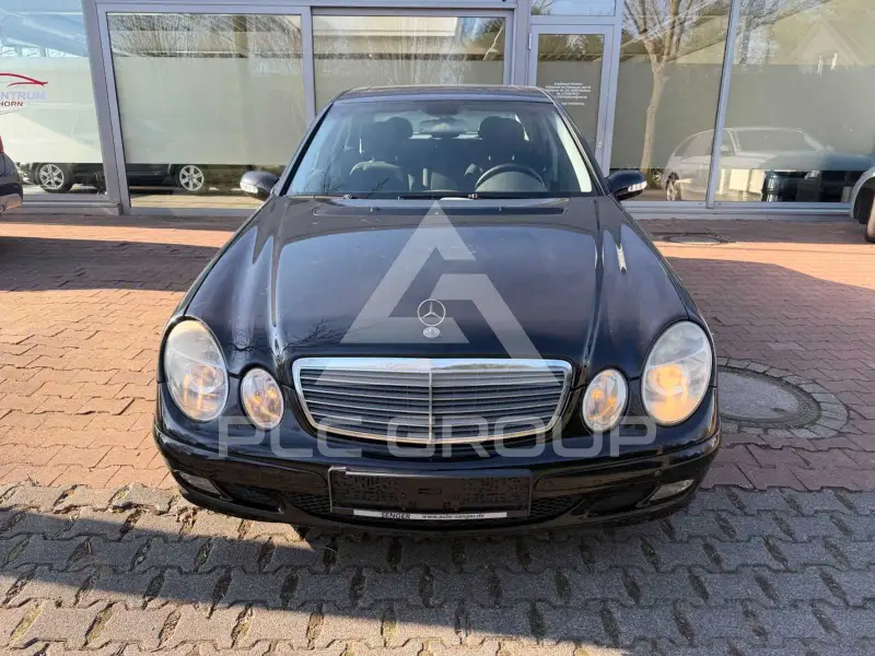 2005 Mercedes Benz E 200