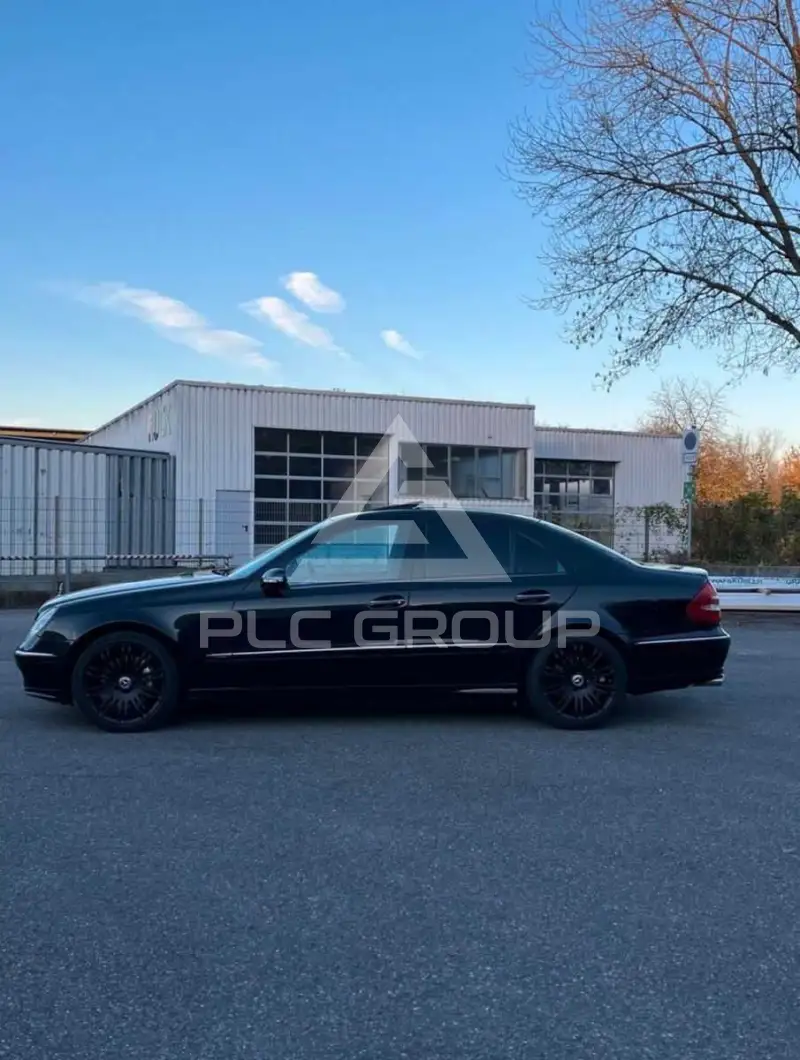 2005 Mercedes Benz E 200
