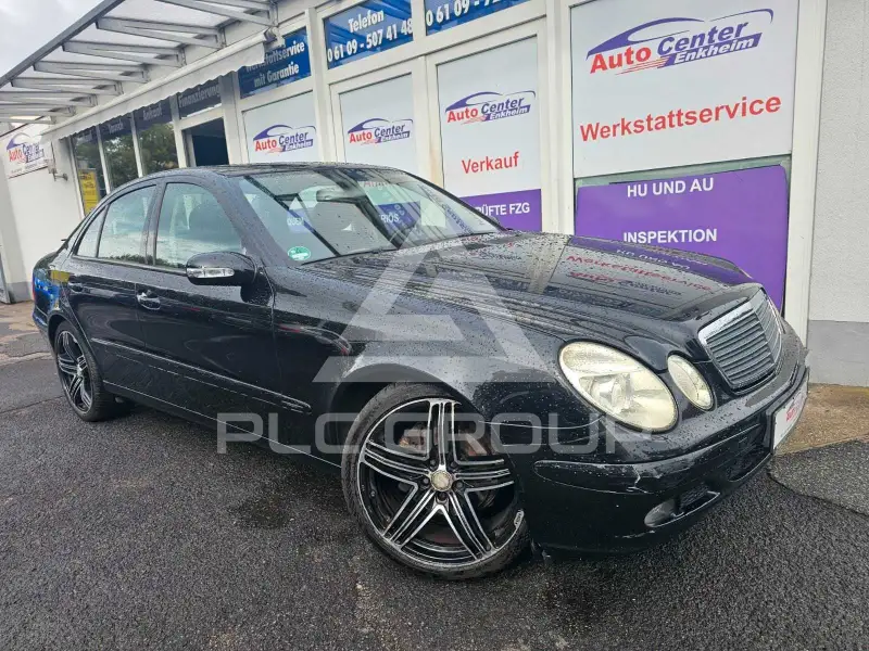 2005 Mercedes Benz E 200