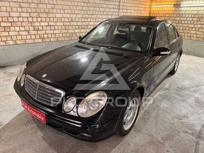 2005 Mercedes Benz E 200