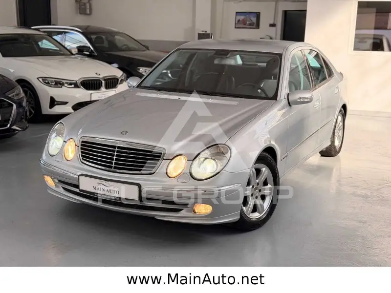 2005 Mercedes Benz E 200