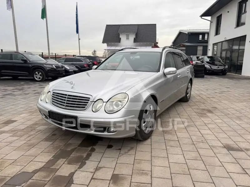 2005 Mercedes Benz E 200