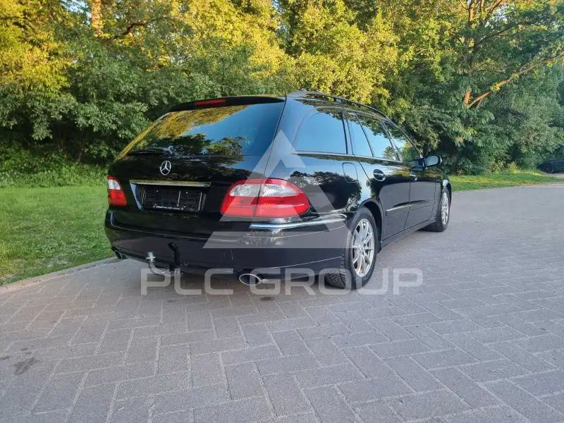 2005 Mercedes Benz E 200