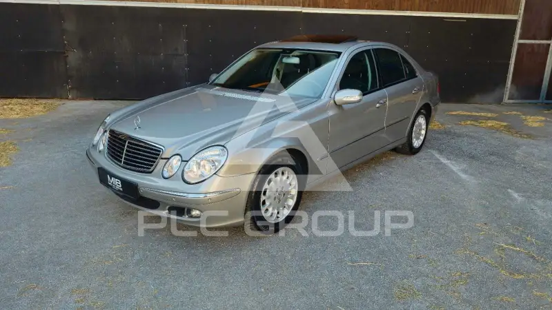 2005 Mercedes Benz E 200