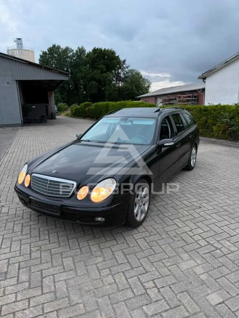 2005 Mercedes Benz E 200