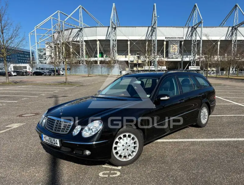 2005 Mercedes Benz E 200