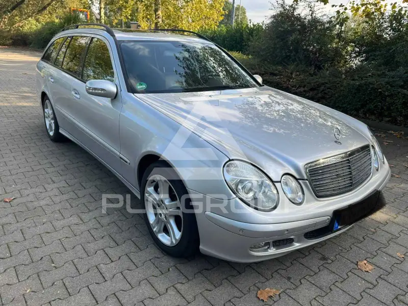2005 Mercedes Benz E 200
