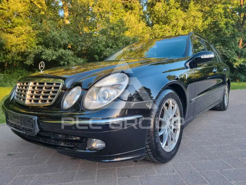 2005 Mercedes Benz E 200