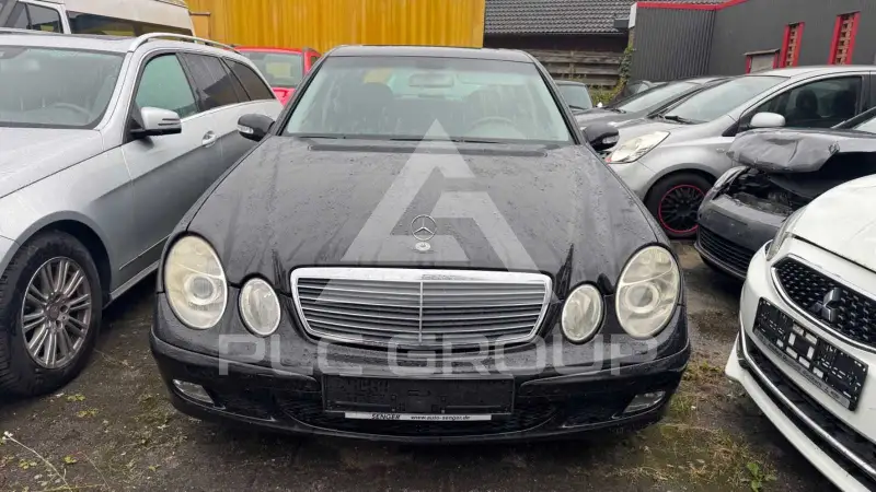 2005 Mercedes Benz E 200