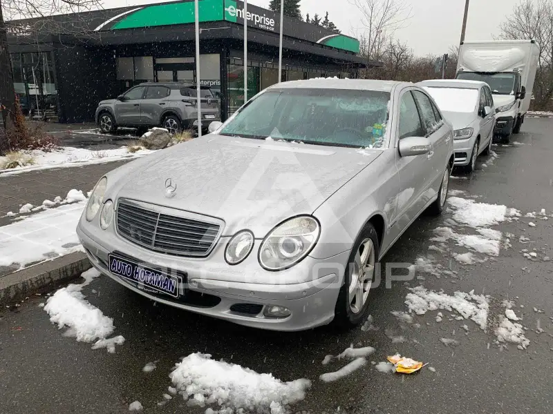 2005 Mercedes Benz E 200