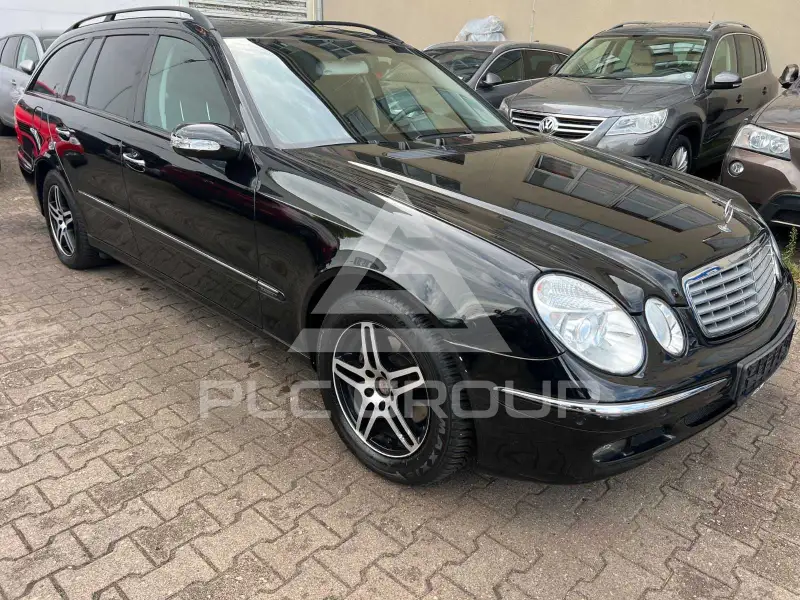 2005 Mercedes Benz E 200