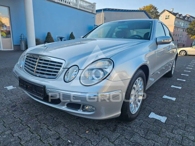 2005 Mercedes Benz E 200