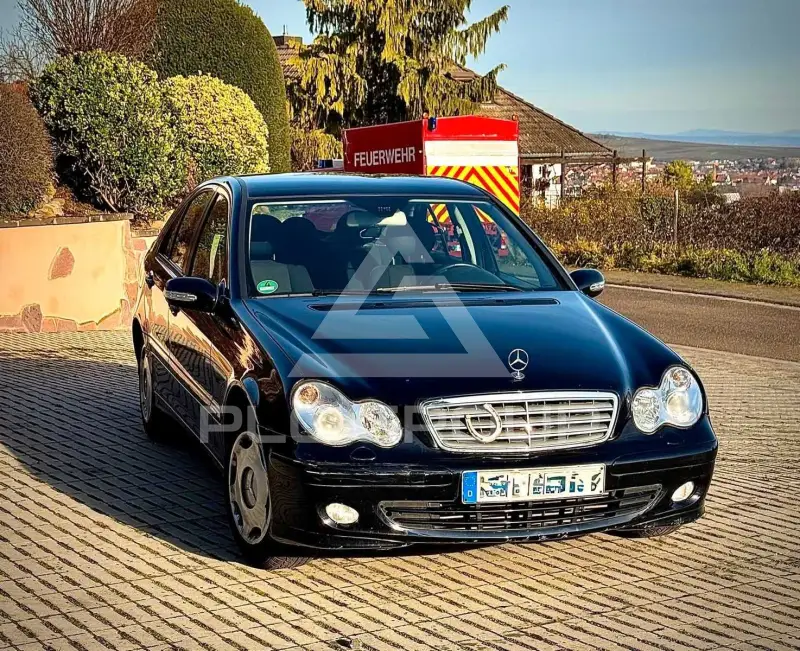 2005 Mercedes Benz C 180