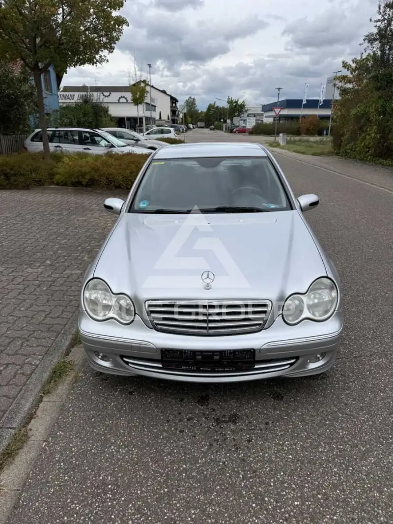2005 Mercedes Benz C 200