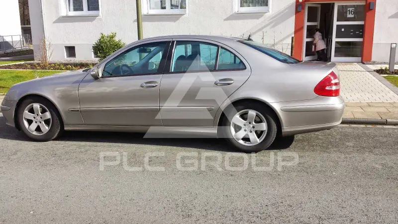2005 Mercedes Benz E 220