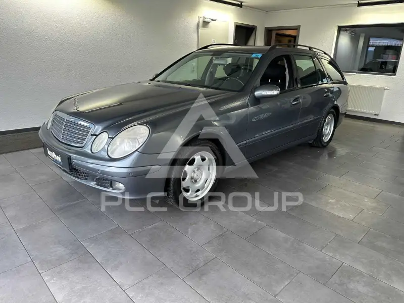 2005 Mercedes Benz E 220