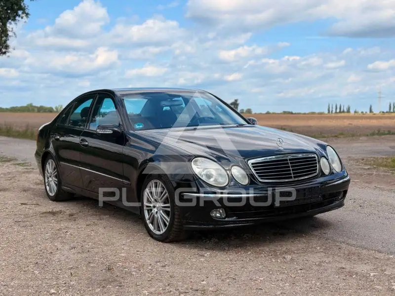 2005 Mercedes Benz E 220