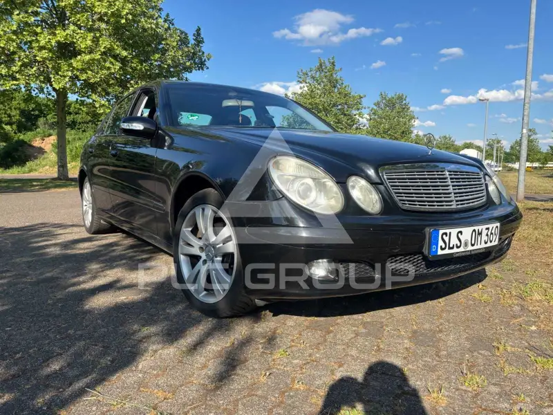 2005 Mercedes Benz E 220