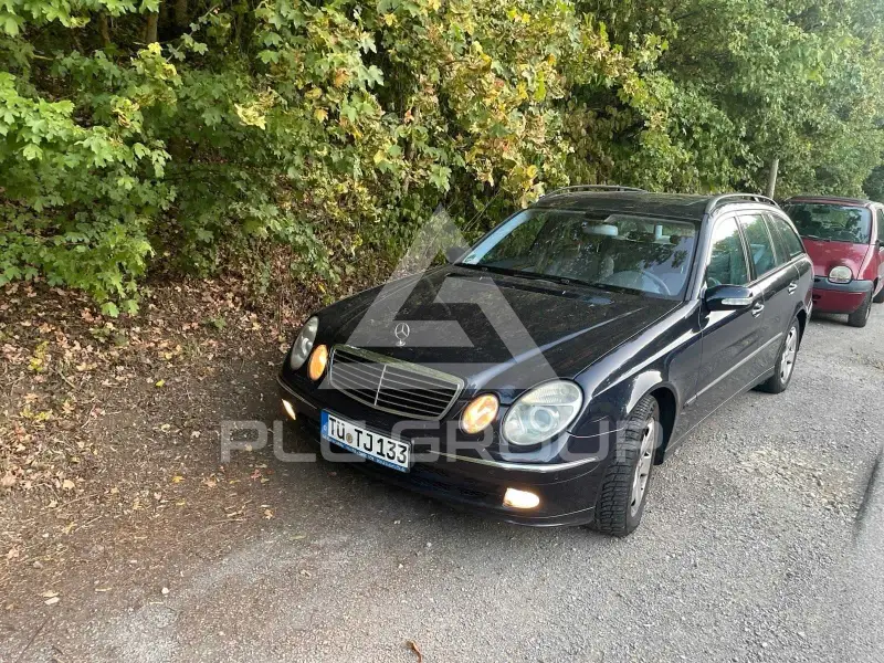 2005 Mercedes Benz E 220