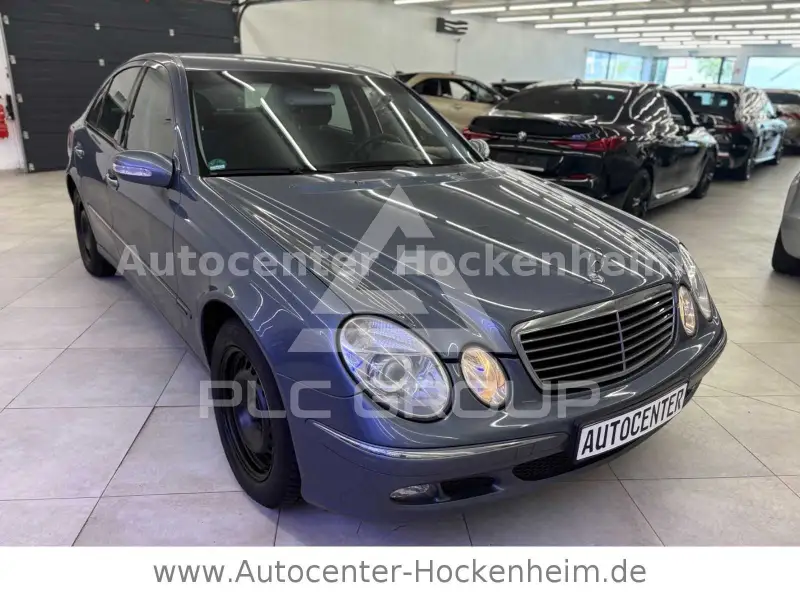 2005 Mercedes Benz E 220