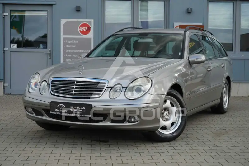 2005 Mercedes Benz E 220
