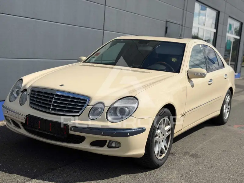 2005 Mercedes Benz E 220