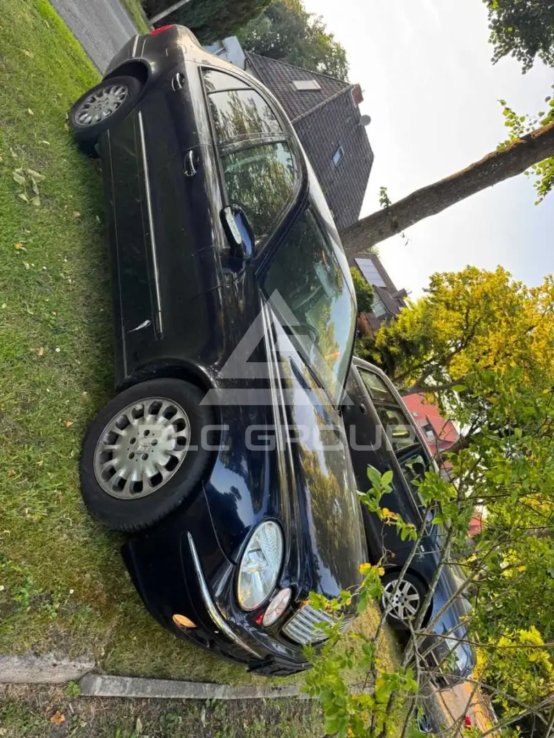 2005 Mercedes Benz E 220