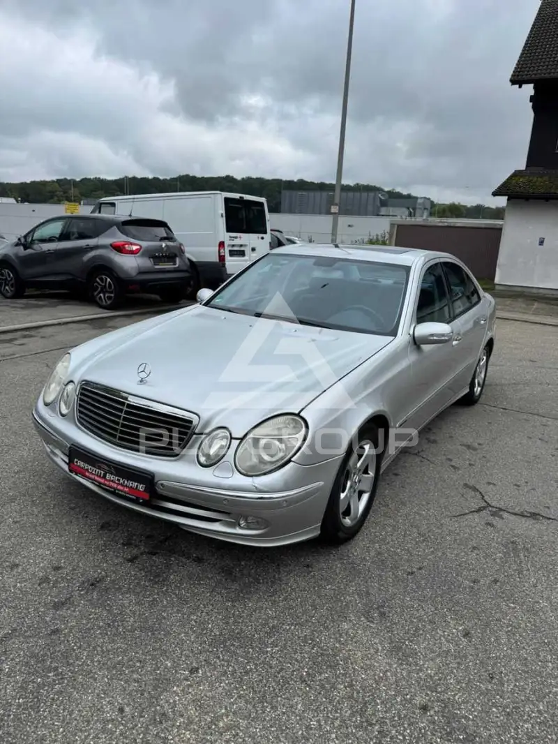2005 Mercedes Benz E 240