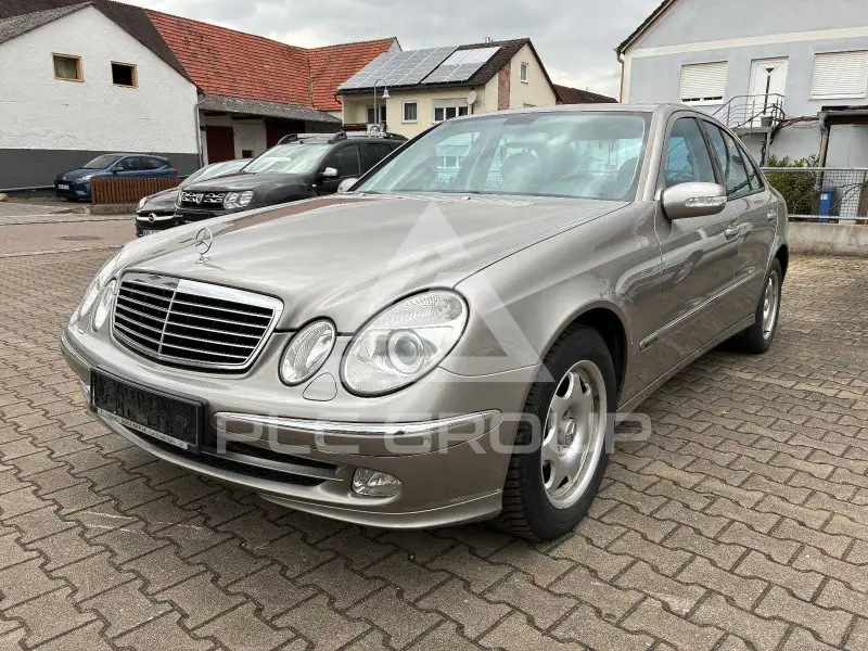 2005 Mercedes Benz E 240