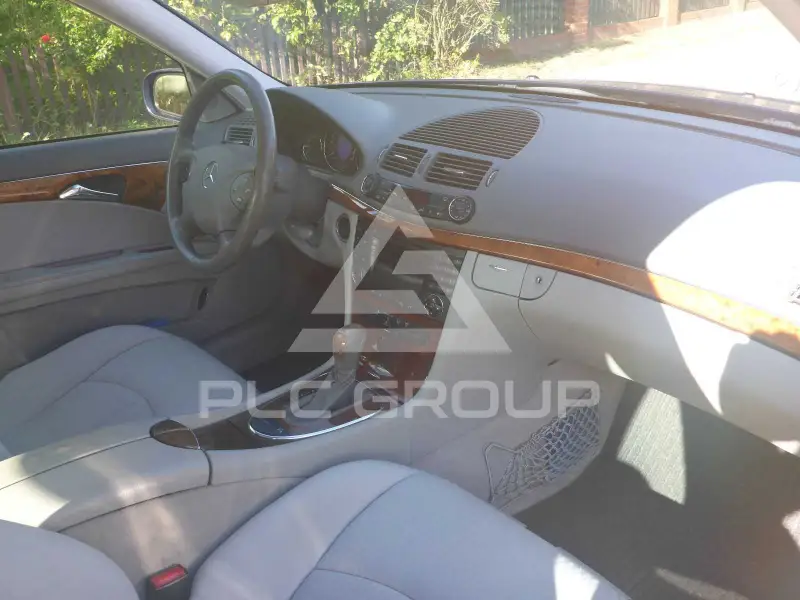 2005 Mercedes Benz E 240