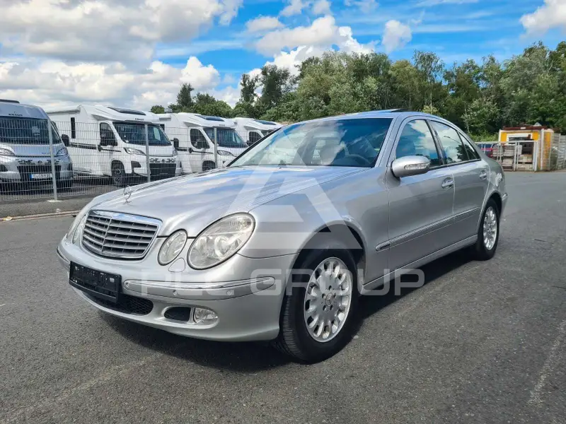2005 Mercedes Benz E 240
